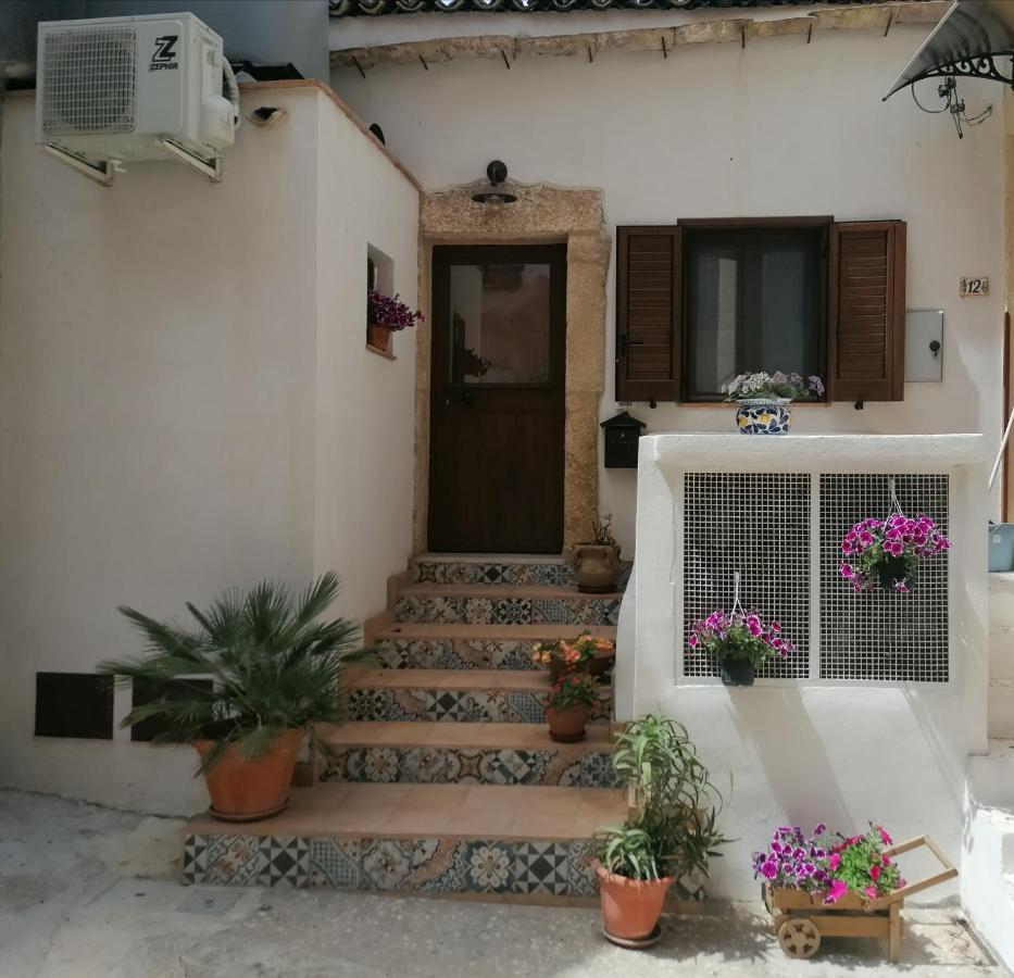 Blue Cottage Monolocale Centro Sciacca Buitenkant foto